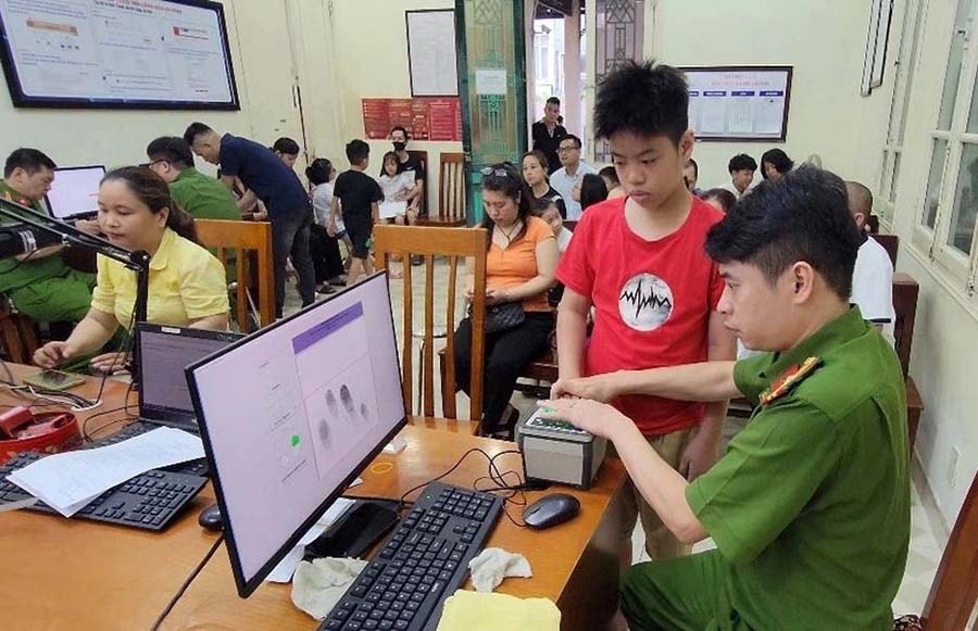 Sử dụng App Hà Nam Số và Dịch vụ công trực tuyến