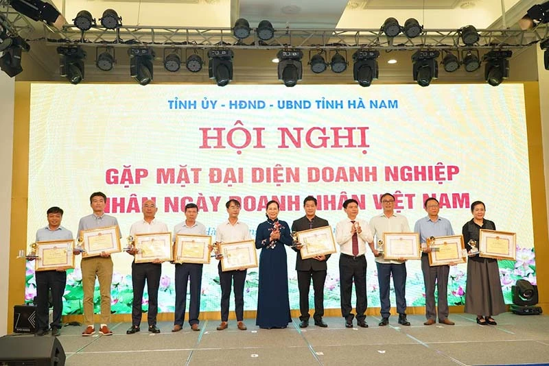 Doanh nghiệp Hà Nam đánh giá xe tiết kiệm xăng và phương án quản trị chi phí logistics